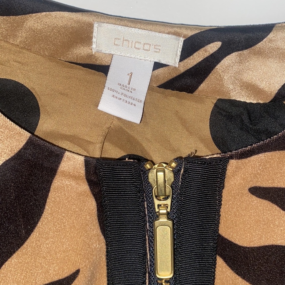 Chicos Size Small Black And Brown Animal Print Ja… - image 2